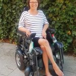 Christin Sakretz im Rollstuhl